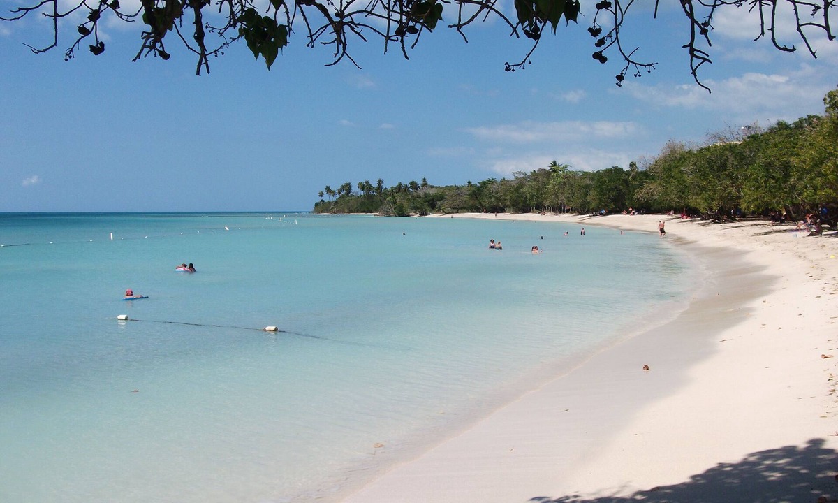 Casamares Jacuzzi Gazebo Min Beach Poblado | Pedernales