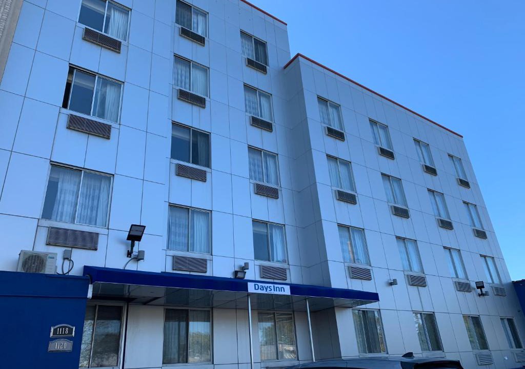 Days Inn | Borough Park
