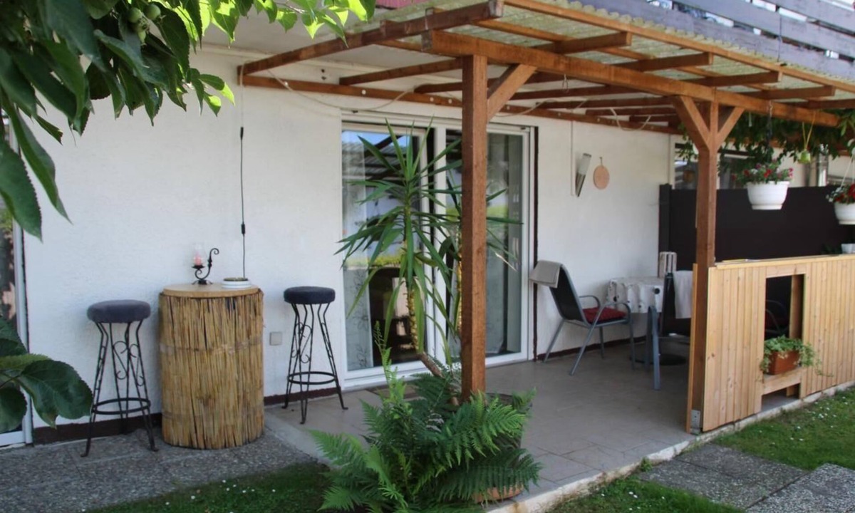 Holiday Viereth Persons | Viereth