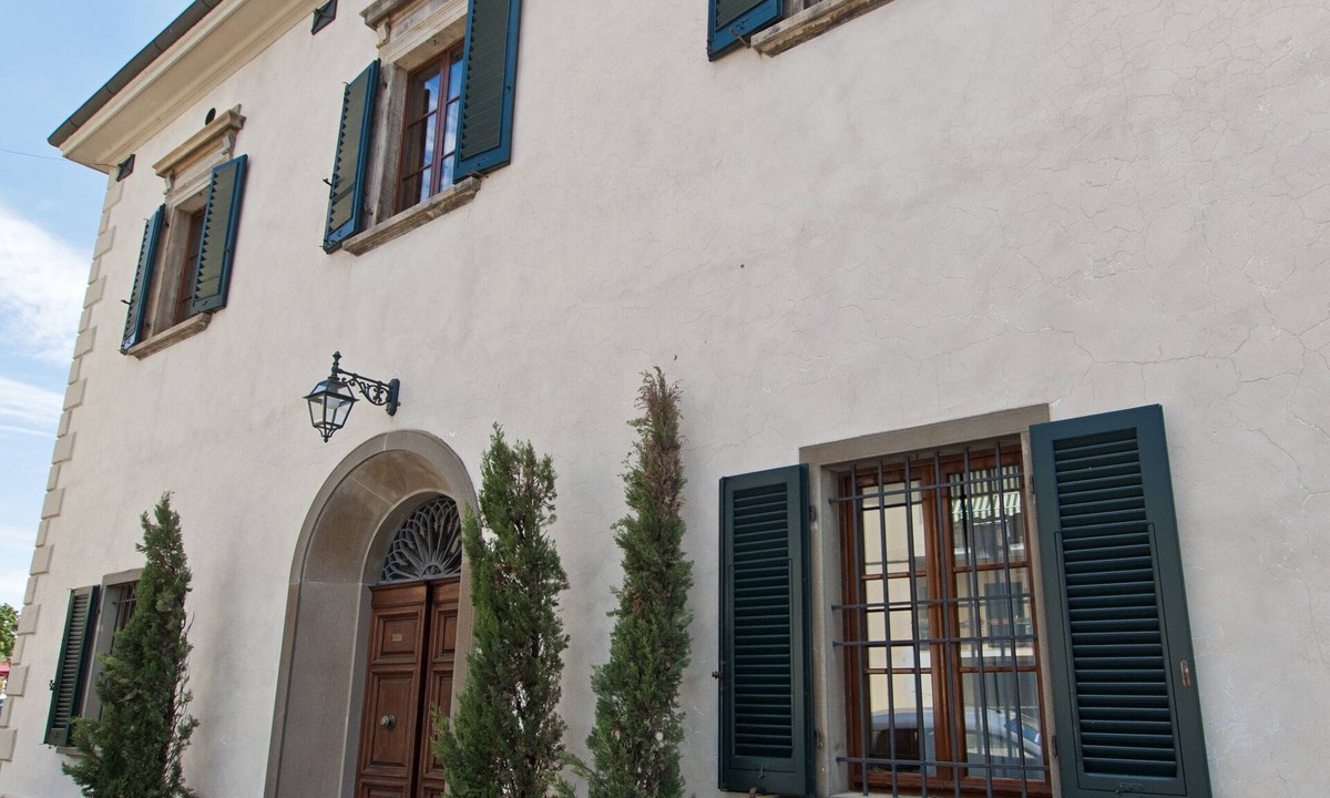 Villamorosa | Caprona