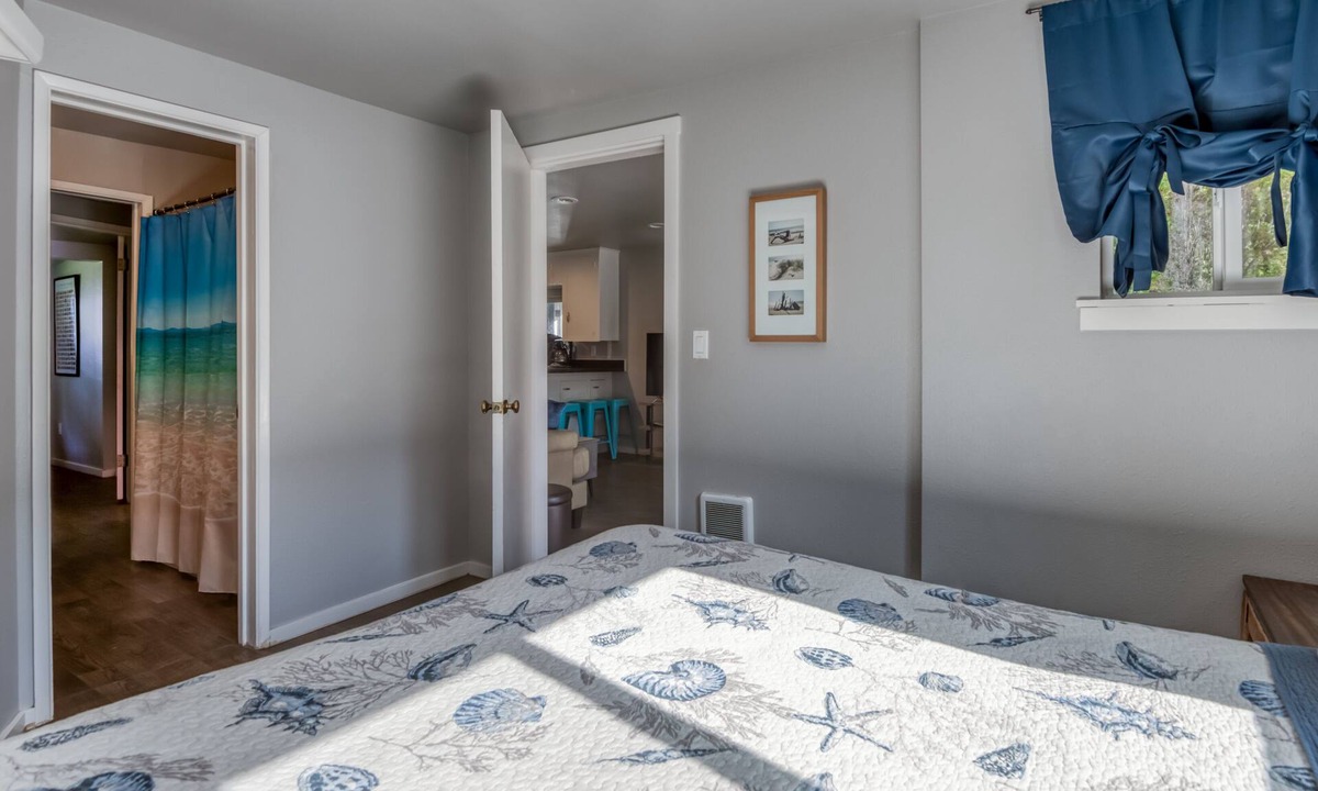 Surf Haven Fire Pit Walking Distance Surfing Beaches | Otter Rock