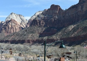 #1 GREAT LOCATION, Zion National Park entrance as close as you can get!