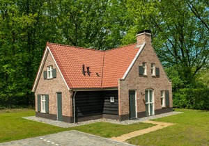 120 m² Bungalow ∙ 4 bedrooms ∙ 8 guests