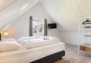 120 m² Bungalow ∙ 4 bedrooms ∙ 8 guests