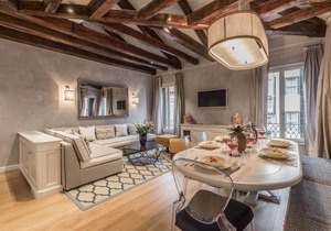 190 m² Apartment ∙ 3 bedrooms ∙ 7 guests