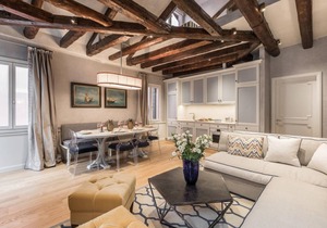 190 m² Apartment ∙ 3 bedrooms ∙ 7 guests