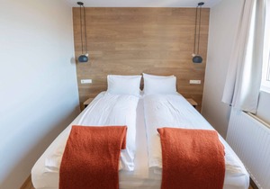 2 Bedroom Apartment with Hot Tub - Stracta Hotel Hella