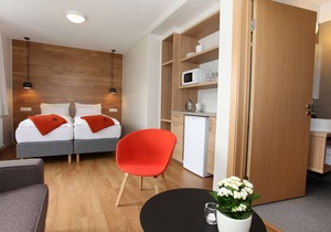 2 Bedroom Apartment with Hot Tub - Stracta Hotel Hella