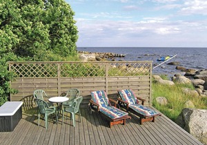 2 bedroom beautiful home in Fjälkinge