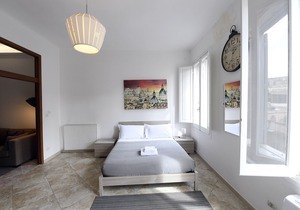 2 bedroom(s) House near Roma