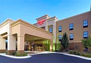 2-Star Hotel ∙ Hampton Inn Marshall
