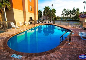 2-Star Hotel ∙ Hampton Inn Melbourne-Viera