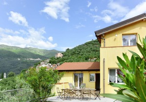 255 m² Apartment ∙ 8 bedrooms ∙ 24 guests