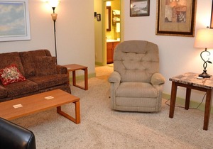 2Bd/1Ba Newly Remodeled Condo 2 blocks to Beach/Convention Ctr/Downtown