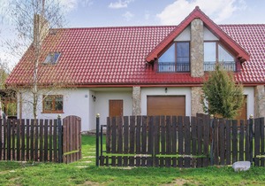 3 bedroom amazing home in Jedwabno