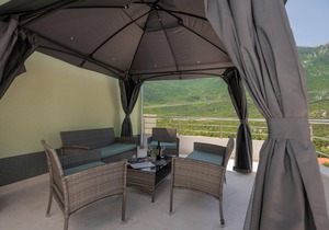 3 bedroom awesome home in Zagvozd