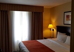 3-Star Hotel ∙ Country Inn & Suites by Radisson, Lexington, VA