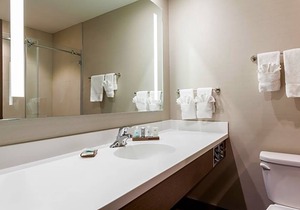 3-Star Hotel ∙ Wyndham Garden Edmonton Airport