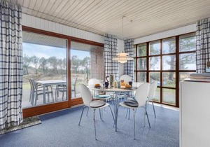 4 Bedroom Stunning Home In Rømø