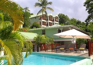 4-Star Hotel ∙ Marigot Beach Club & Dive Resort