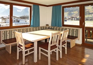 65 m² Apartment ∙ 2 bedrooms ∙ 5 guests