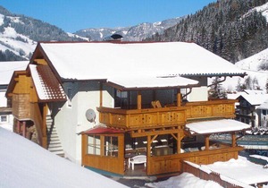 90 m² Apartment ∙ 3 bedrooms ∙ 8 guests