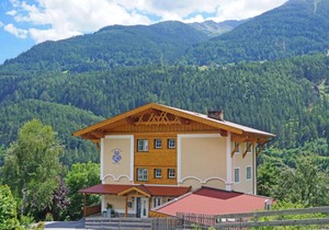 95 m² Apartment ∙ 4 bedrooms ∙ 8 guests