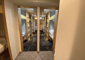 99 m² Hotel ∙ 10 bedrooms ∙ 10 guests