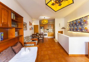 A09 - Super Central Duplex Apartment