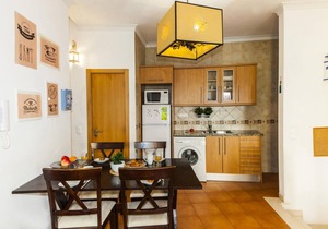 A09 - Super Central Duplex Apartment