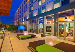 Aloft Portland Airport Hotel at Cascade Station