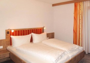 Alpenherz by Interhome