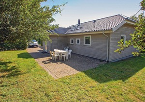 Amazing home in Haderslev with kitchen