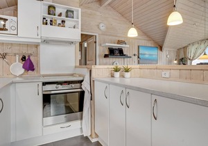 Amazing home in Sjølund with WiFi