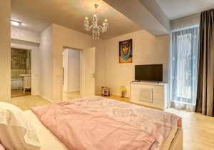 Apartament cu 3 camere in Herastrau