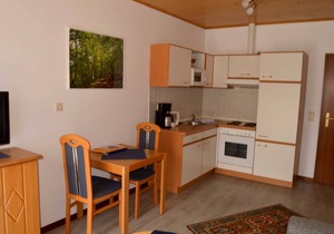 Apartment 5 - Apartments arrow