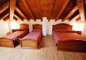 Apartment Albergo Diffuso - Cjasa Fantin by Interhome