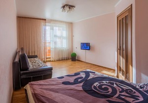 Apartment on Mazurova 59