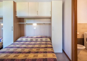 Apartment 'Piramidi 06' with Private Garden & Wi-Fi