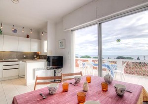 Apartment Riva Bella-3 by Interhome