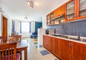 Apartment with large pool, table tennis and table football