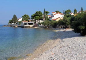 Apartments with parking space Sutivan, Brac - 5654