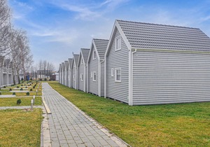 Awesome home in Sianozety with kitchen