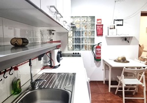 Basement with Windows in the Center of Lisbon - Free WIFI