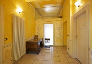 Beautiful apartment in an art nouveau villa with pool and spacious park