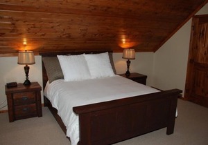 Beautiful Gull Lake Cottage at Quarterdeck Resort