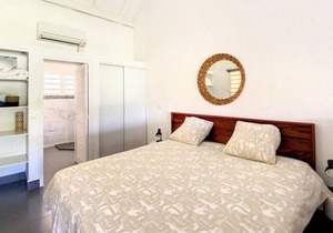 Beautiful suite S11, pool, 5' from the sea, next to paradise Pinel Island