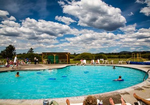 Bend-Sunriver Camping Resort 24 ft. Yurt 12