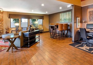 Best Western Plus Deer Park Hotel & Suites