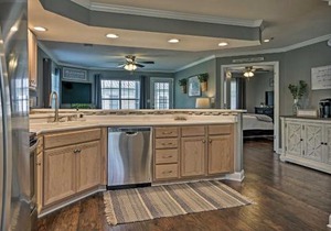 Branson Condo Pool Access, Near Table Rock Lake!